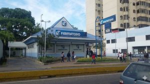 Autoservicio de Farmatodo en La Victoria sigue inoperativo