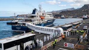 Tenerife finaliza operativo de desembarque tras brote de Hantavirus