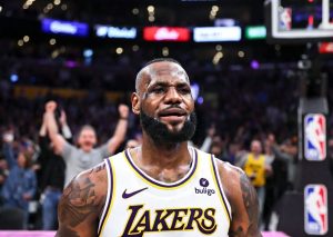 Oklahoma City Thunder barren a Los Ángeles Lakers