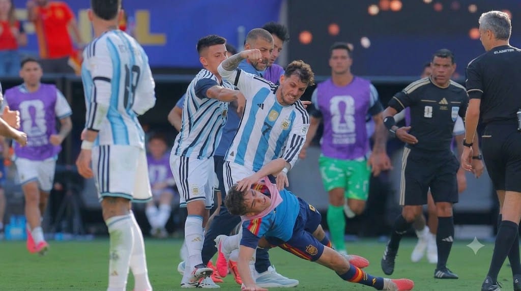 Editorial: Argentina fue una vergüenza al final del partido Editorial: Argentina fue una vergüenza al final del partido