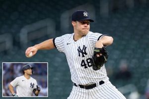 Los Yankees adquieren a Justin Topa y envían a Stanton a la lista de lesionados