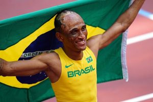 Alison dos Santos con nuevo récord mundial en atletismo