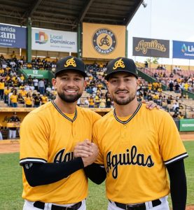 Águilas Cibaeñas se refuerzan con bates zurdos