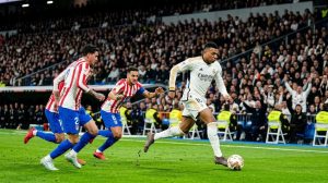 El Atlético derrota al Real Madrid en el derbi