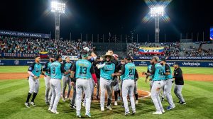 Los Bravos de Margarita vapulearon a los Leones del Caracas